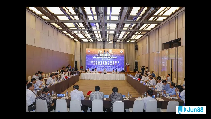 Hợp tác của các cơ quan chức năng